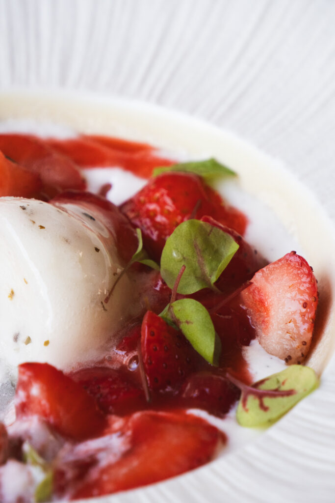 DESSERT FRAISE , STRACCIATELLA